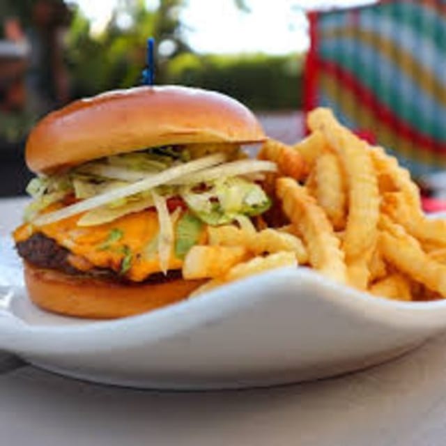 Cheeseburger Deluxe (8 Oz.).