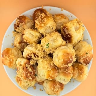 Garlic Knots